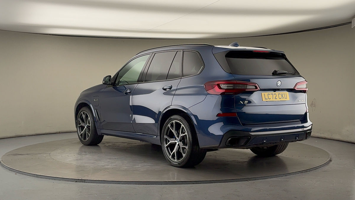 BMW X5 Image 2