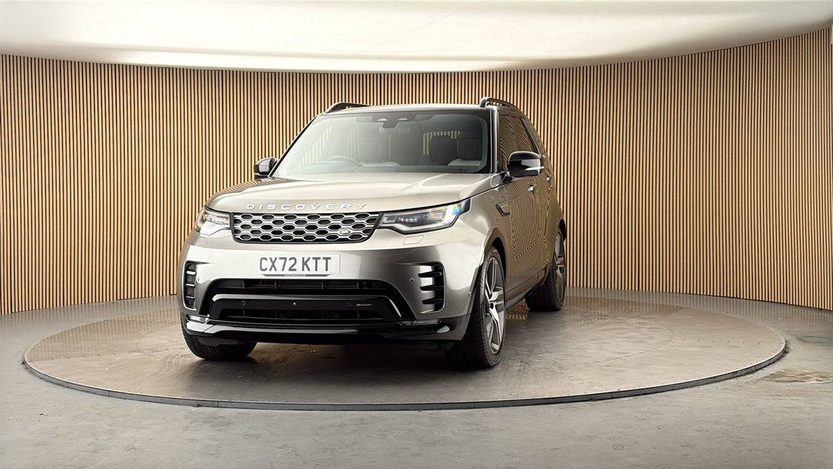 More views of Land Rover Discovery