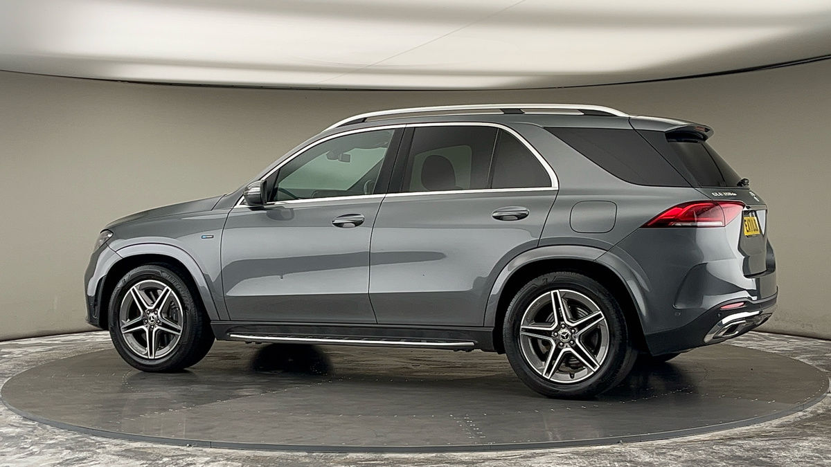 More views of Mercedes-Benz GLE