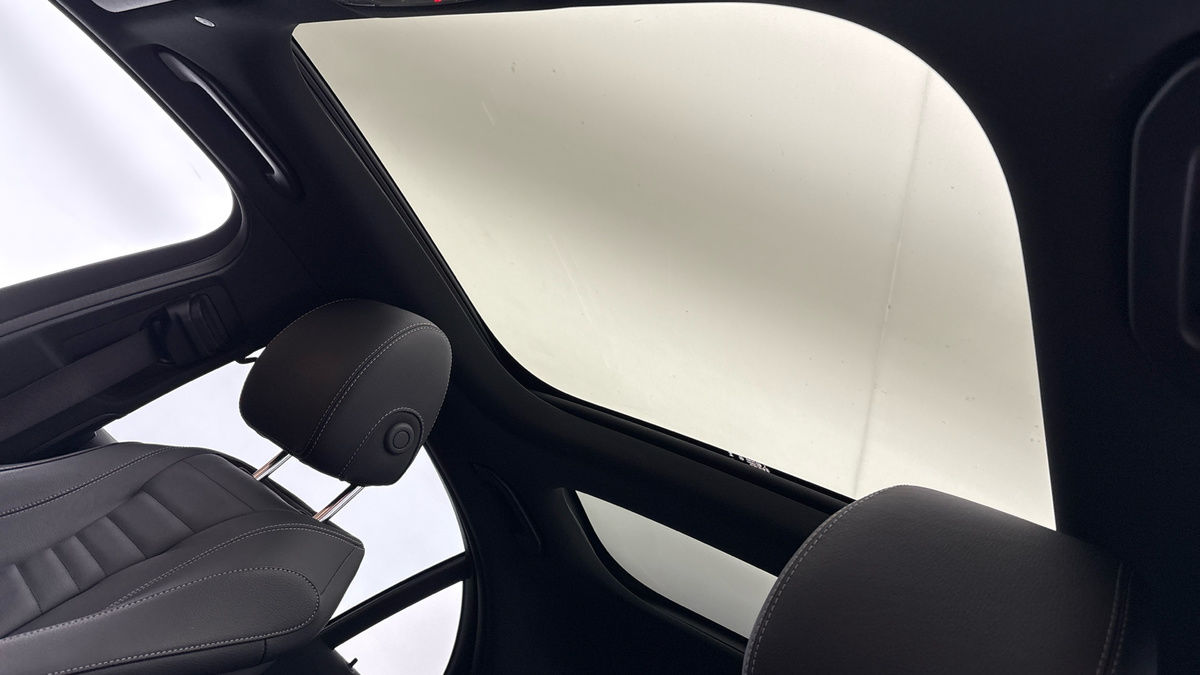 Mercedes-Benz E Class Image 6