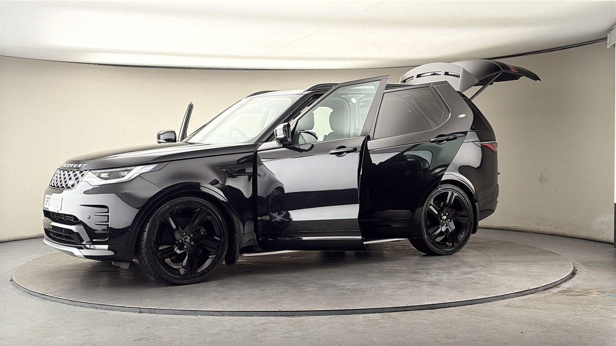 More views of Land Rover Discovery