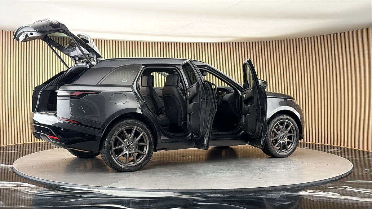 More views of Land Rover Range Rover Velar