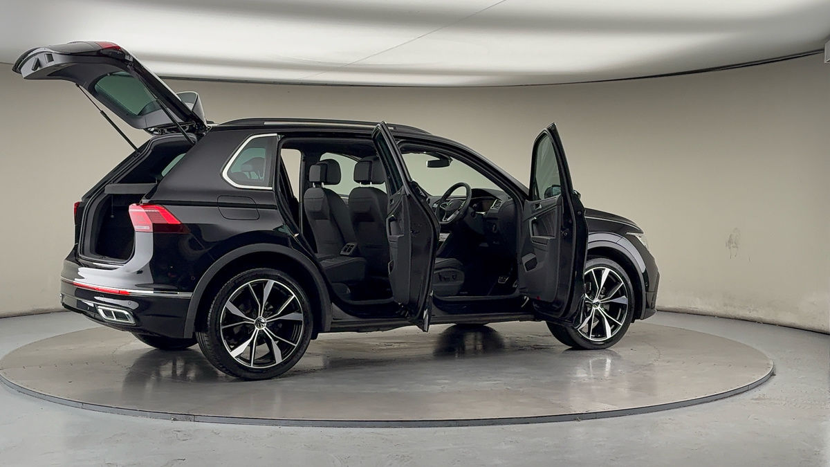 More views of Volkswagen Tiguan