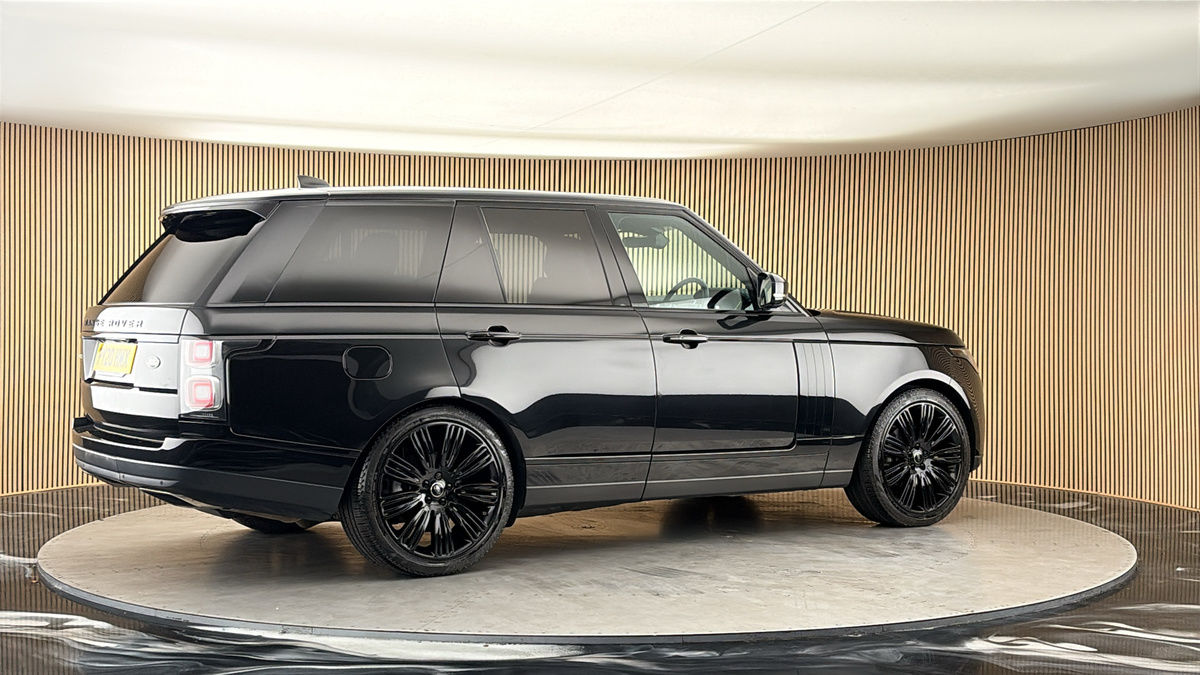 More views of Land Rover Range Rover