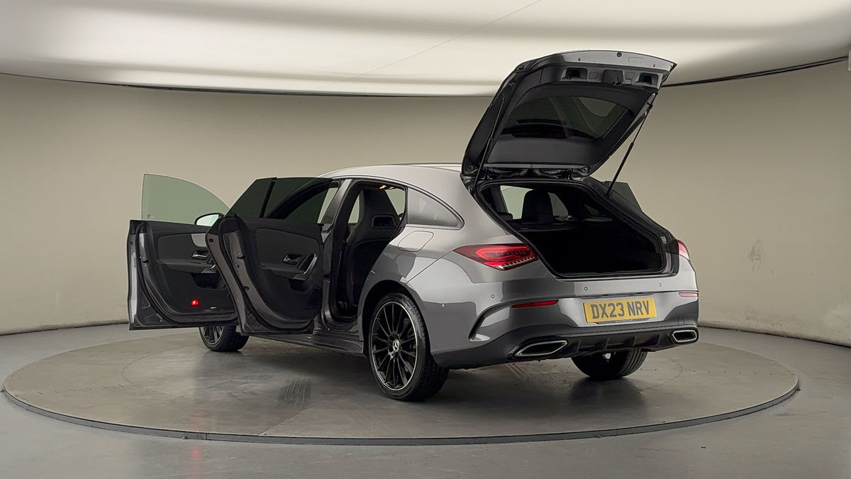 Mercedes-Benz CLA Image 23