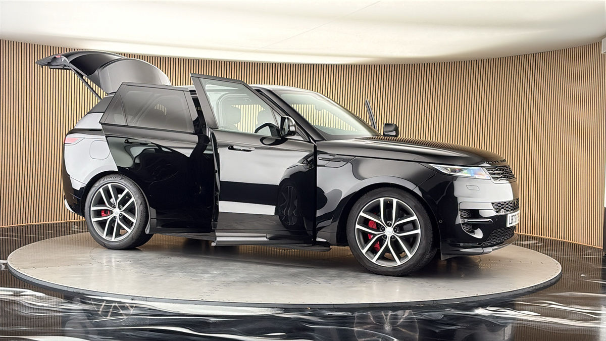 More views of Land Rover Range Rover Sport