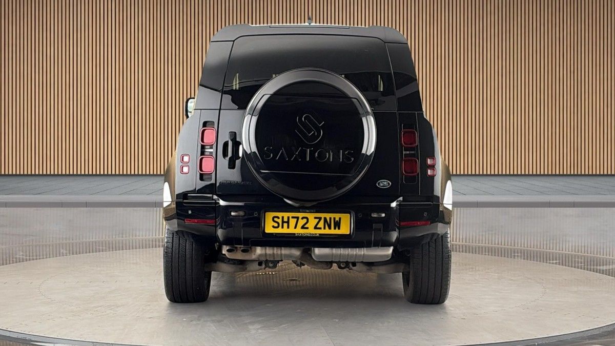 Land Rover Defender 90 Image 4