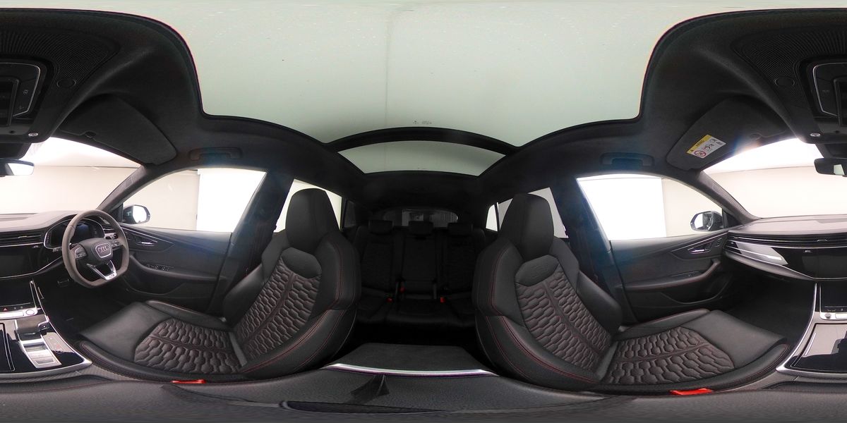 More views of Audi RSQ8