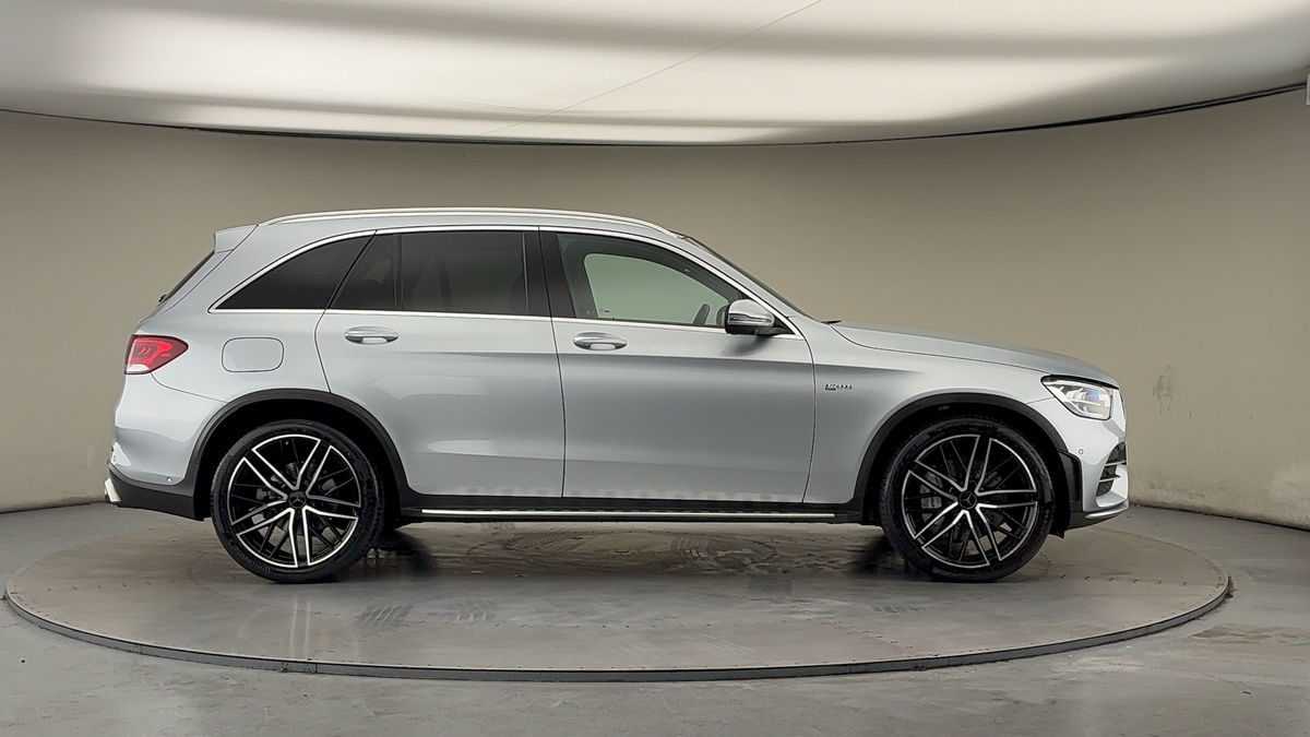 Mercedes-Benz GLC Image 16