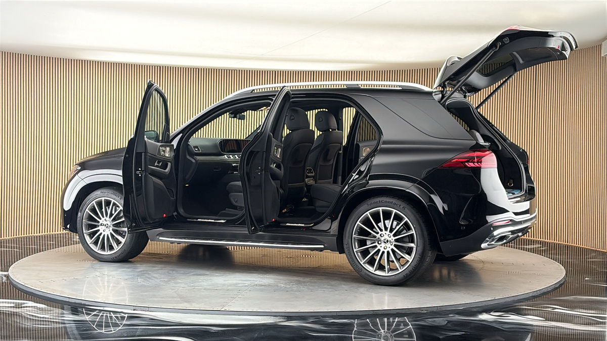 More views of Mercedes-Benz GLE