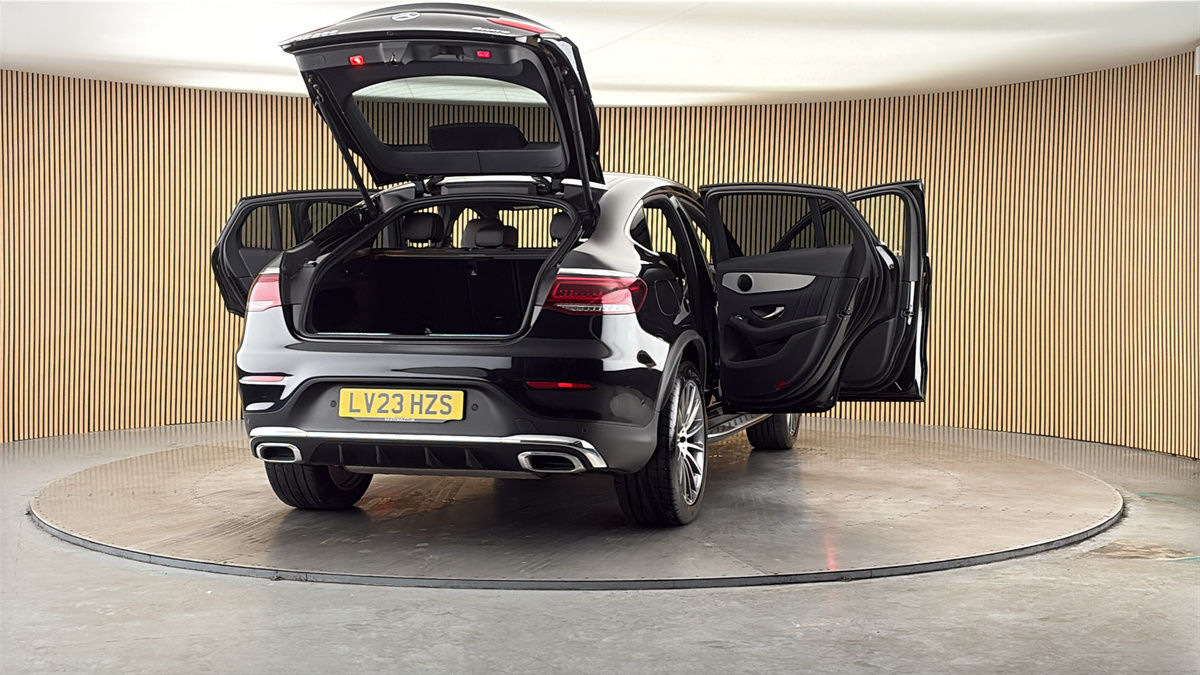 More views of Mercedes-Benz GLC