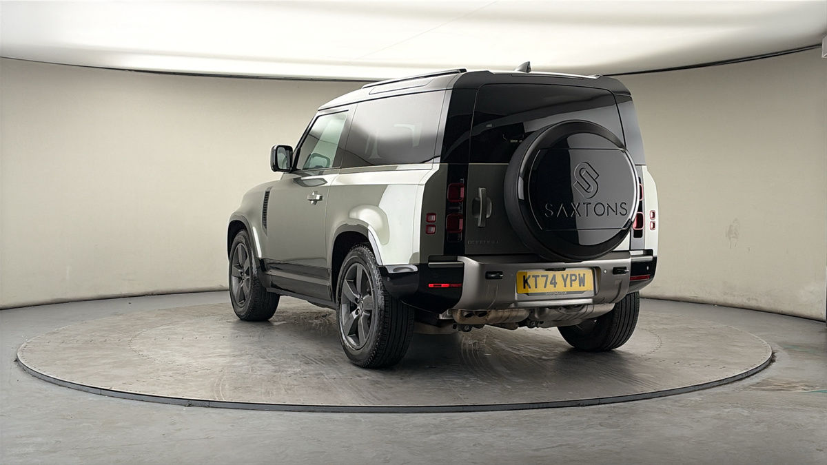 More views of Land Rover Defender 90
