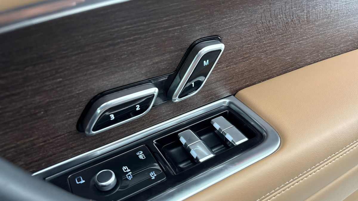 Land Rover Range Rover Image 28