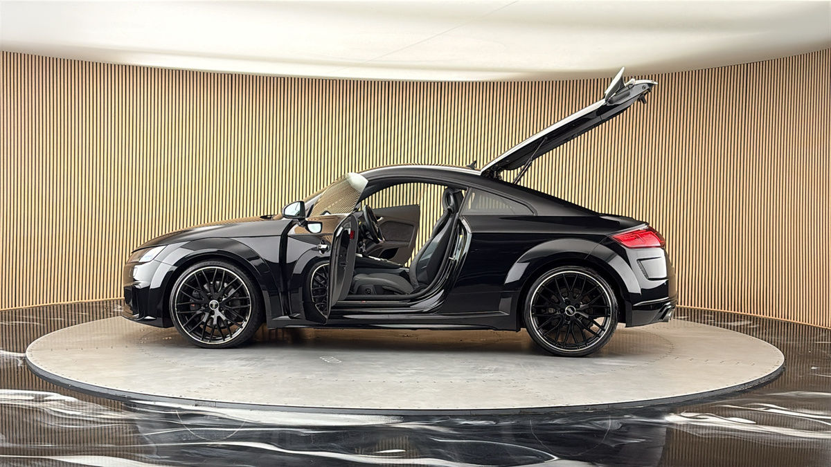 More views of Audi TTS