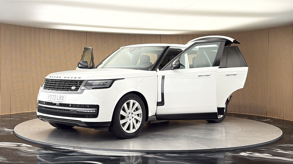 More views of Land Rover Range Rover