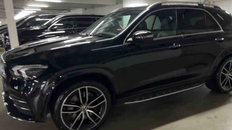 More views of Mercedes-Benz GLE