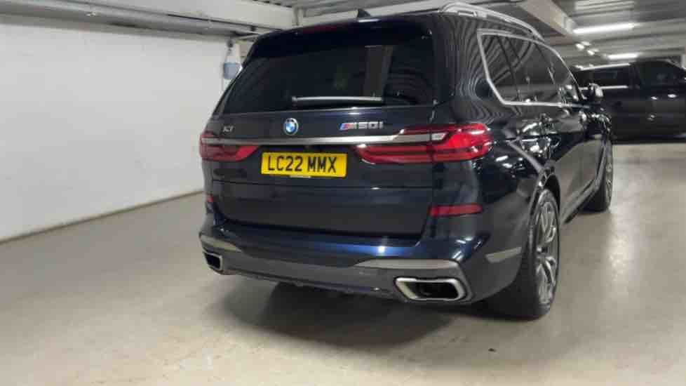 More views of BMW X7
