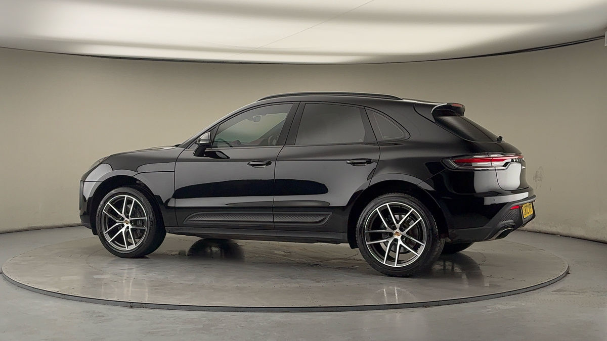 More views of Porsche Macan