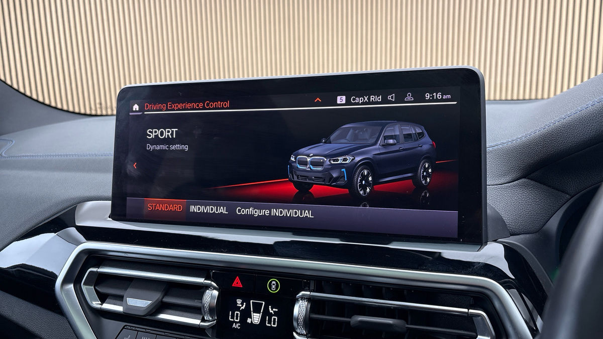 BMW iX3 Image 30