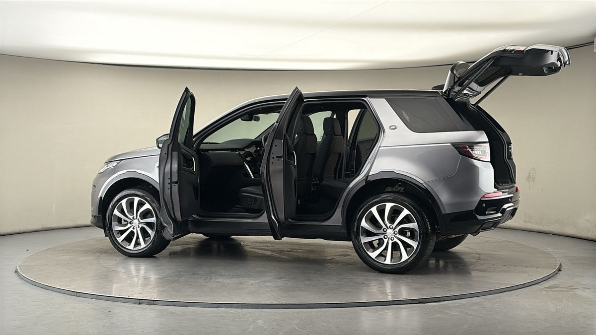 More views of Land Rover Discovery Sport