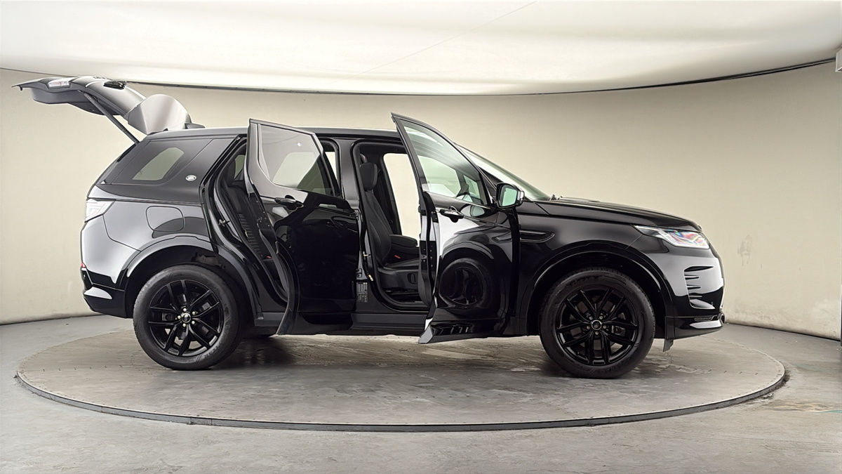 More views of Land Rover Discovery Sport