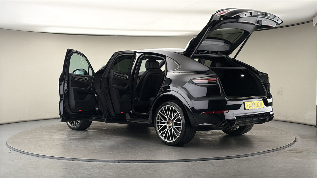 More views of Porsche Cayenne