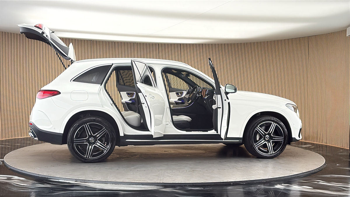 More views of Mercedes-Benz GLC