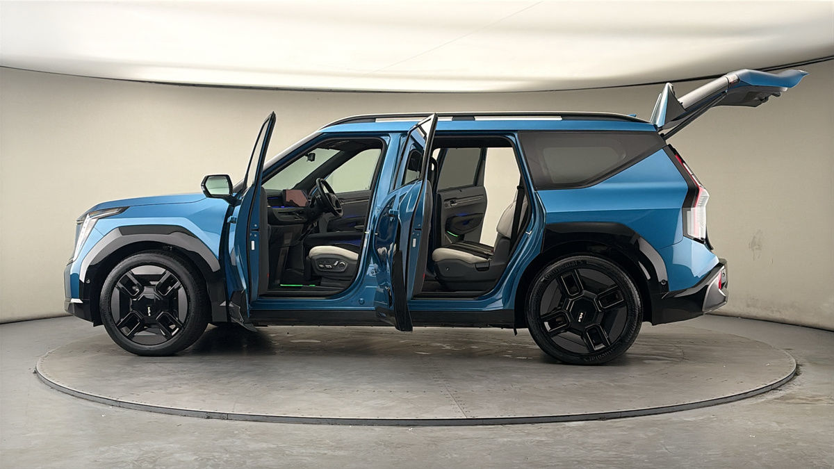 More views of Kia EV9