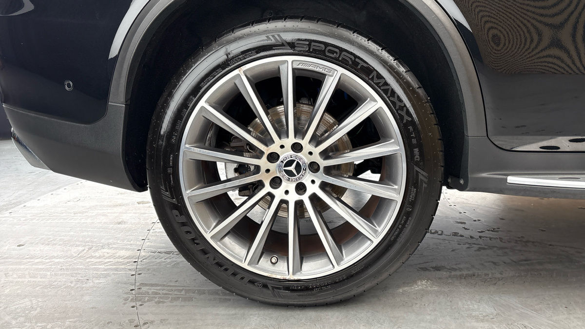 Mercedes-Benz GLC Image 10