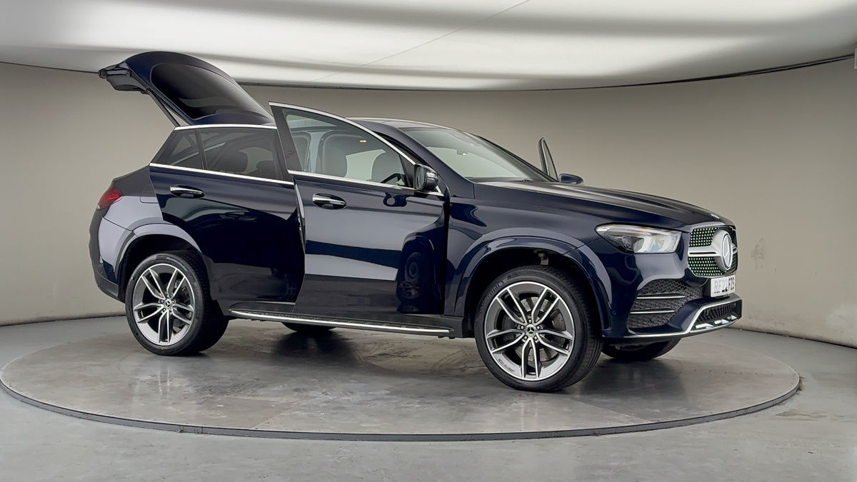 More views of Mercedes-Benz GLE