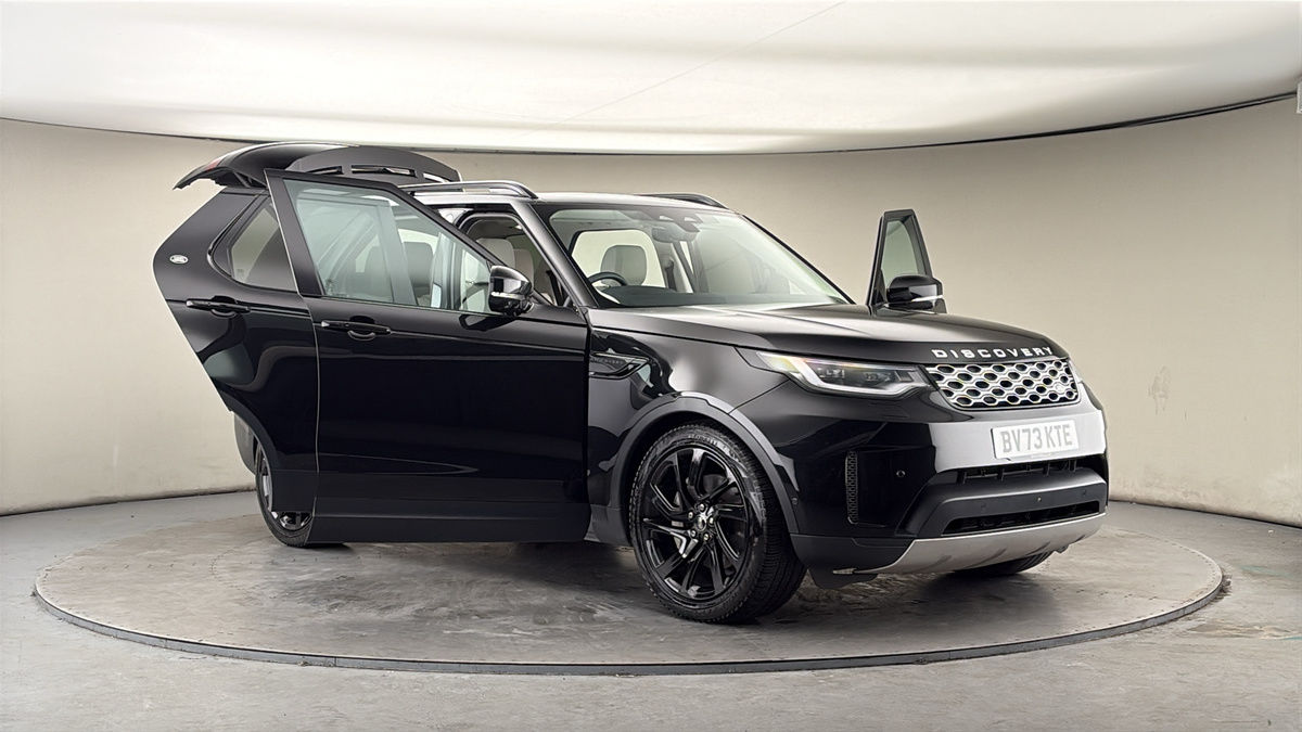 More views of Land Rover Discovery