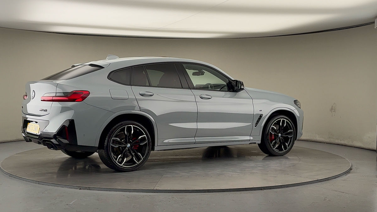 More views of BMW X4