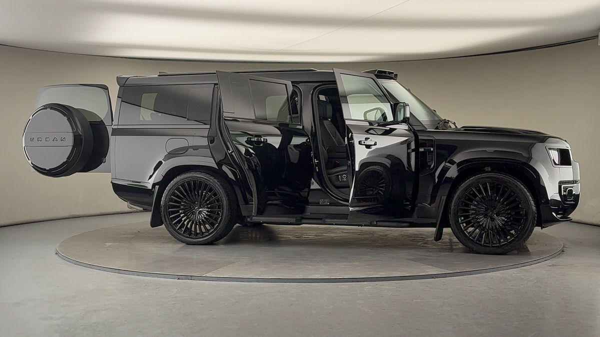 More views of Land Rover Defender 130