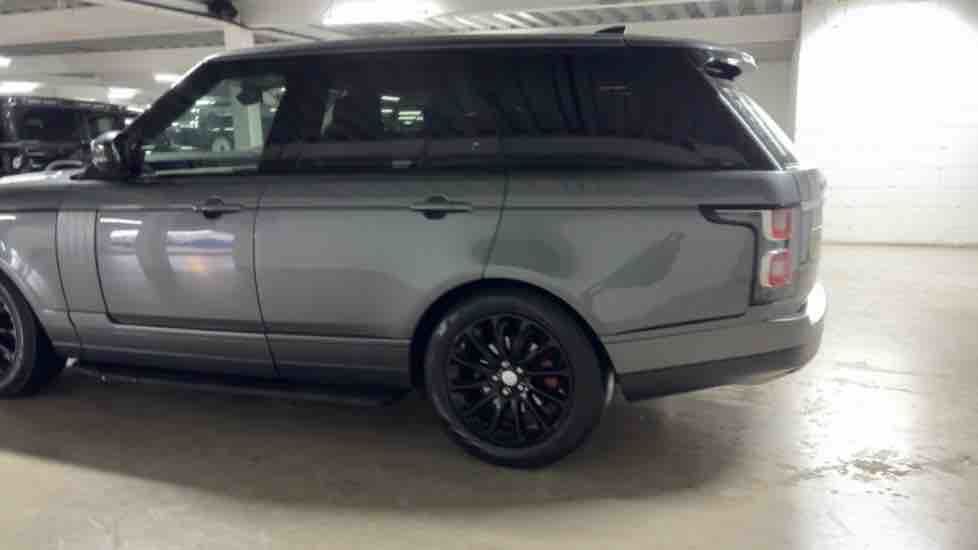 More views of Land Rover Range Rover