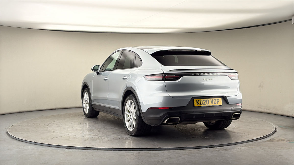 More views of Porsche Cayenne