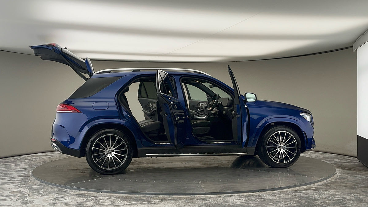 More views of Mercedes-Benz GLE