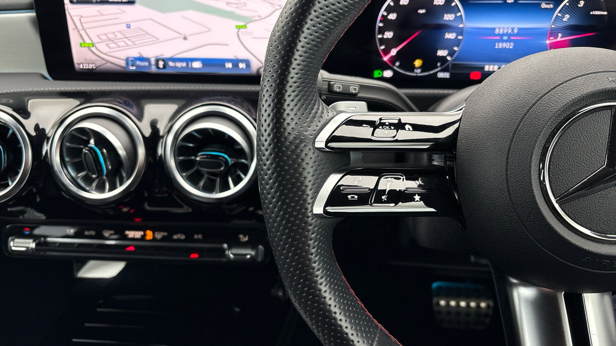 Mercedes-Benz A Class Image 13