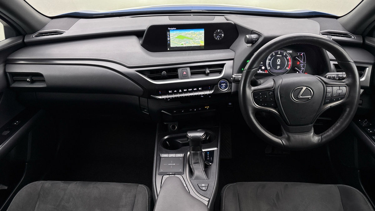 Lexus UX Image 12