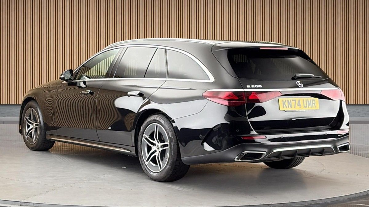 Mercedes-Benz E Class Image 2