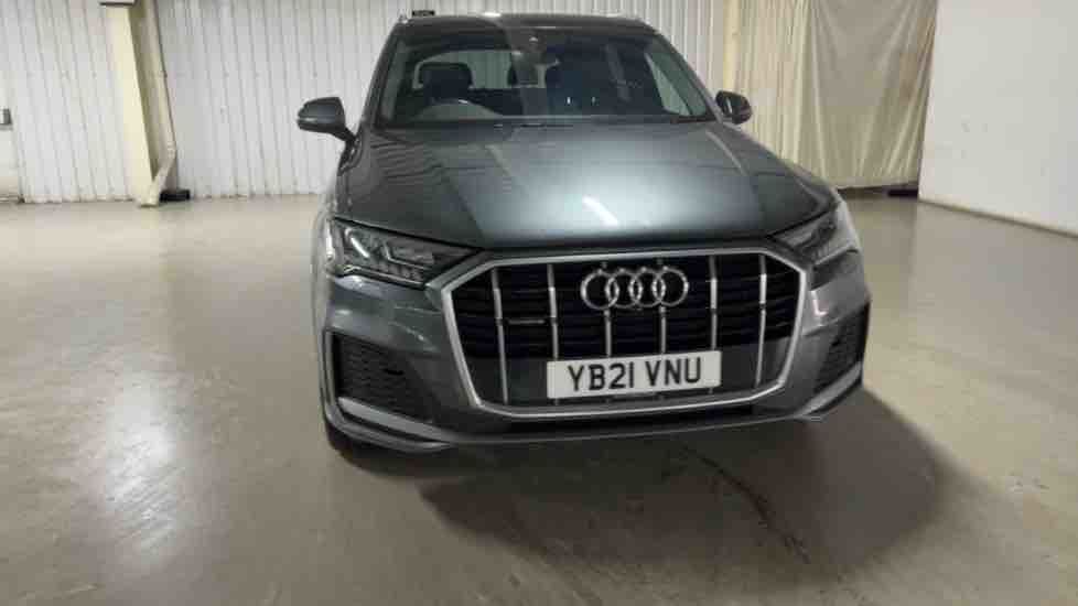 More views of Audi Q7