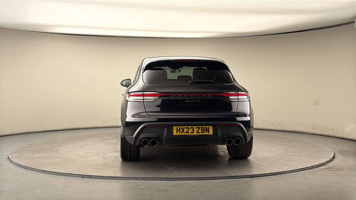 More views of Porsche Macan