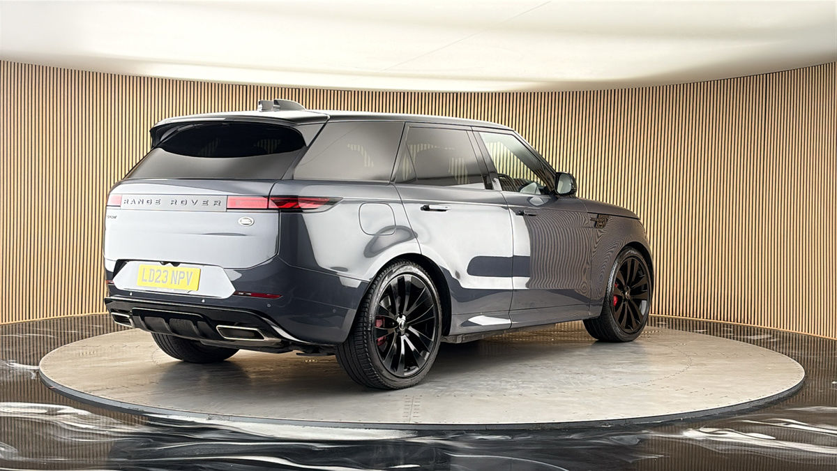 More views of Land Rover Range Rover Sport