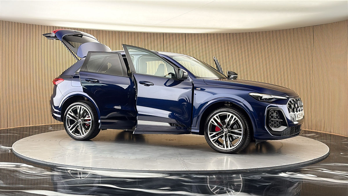 More views of Audi Q5