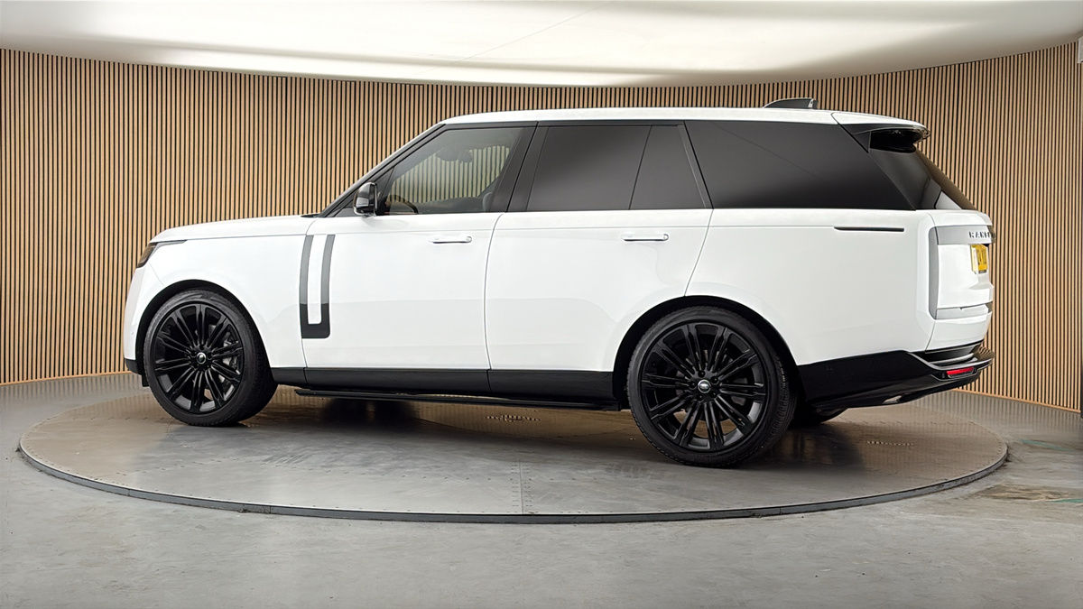 More views of Land Rover Range Rover