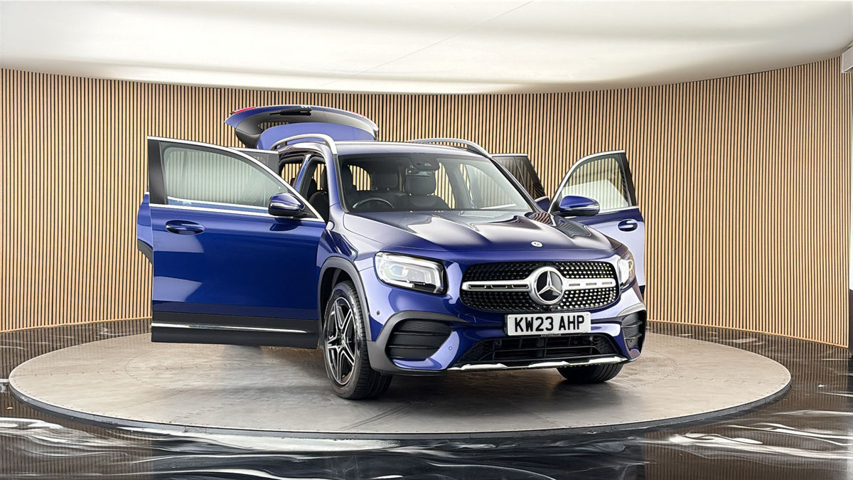 More views of Mercedes-Benz GLB