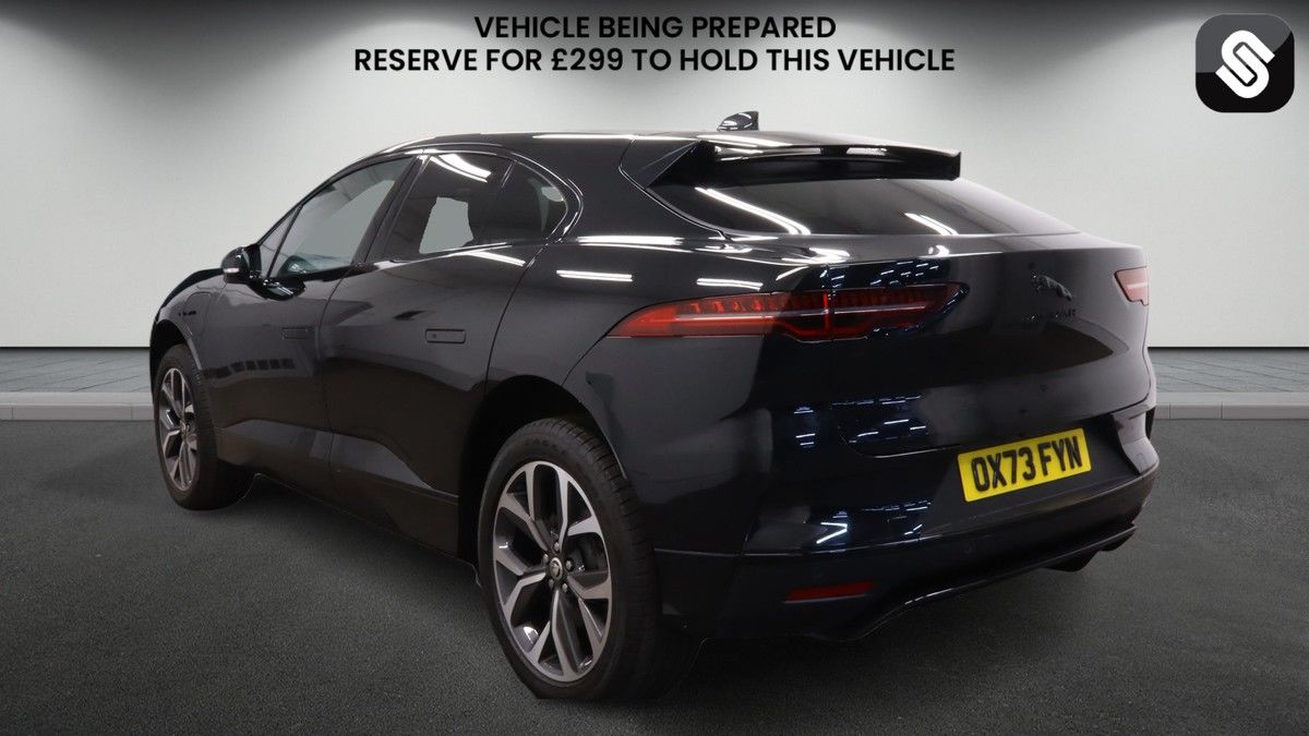 Jaguar I-PACE Image 3