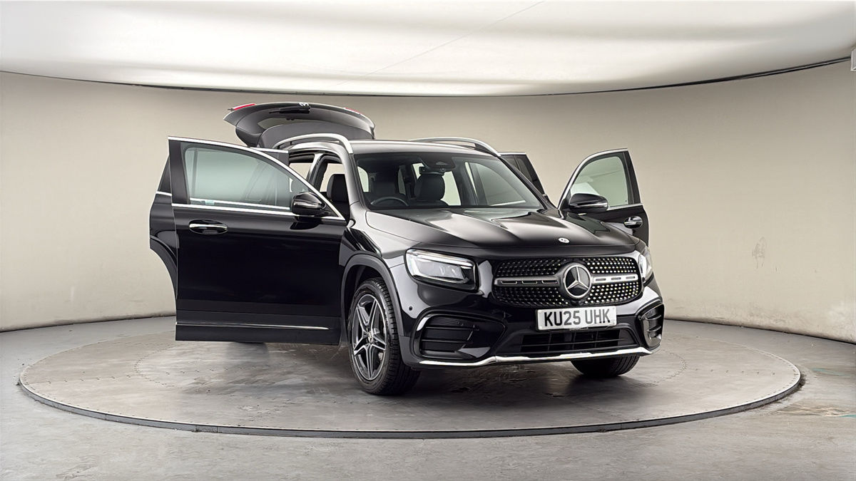 More views of Mercedes-Benz GLB