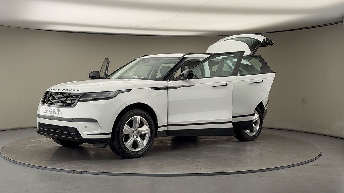 Land Rover Range Rover Velar Image 22