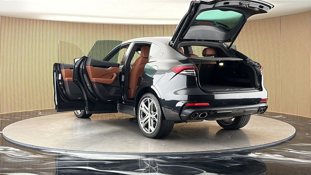 Maserati Levante Image 23