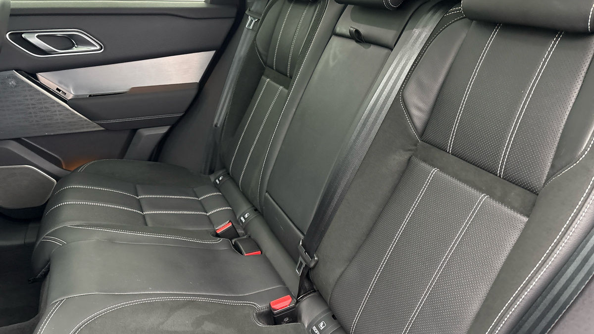 Land Rover Range Rover Velar Image 8